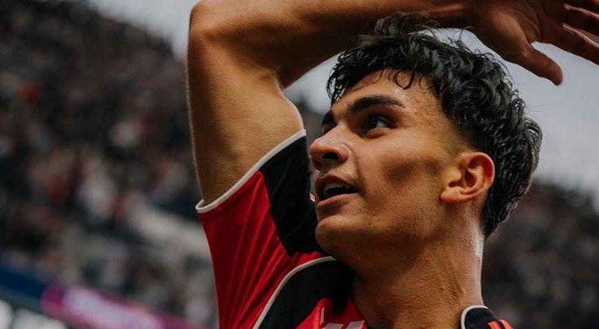 Can Uzun, Bundesligada şovla başladı Farklı zafer