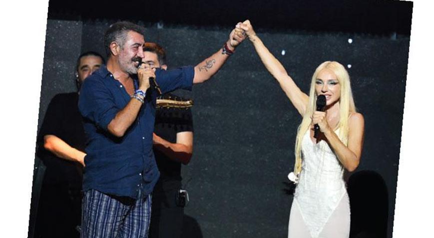 Alaçatı’da sürpriz düet