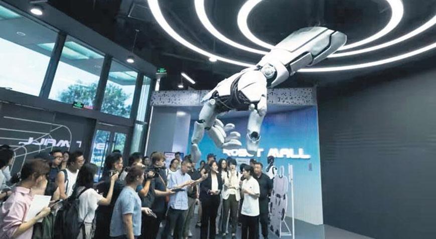 Çin yılda 280 bin robotu iş gücüne ekliyor