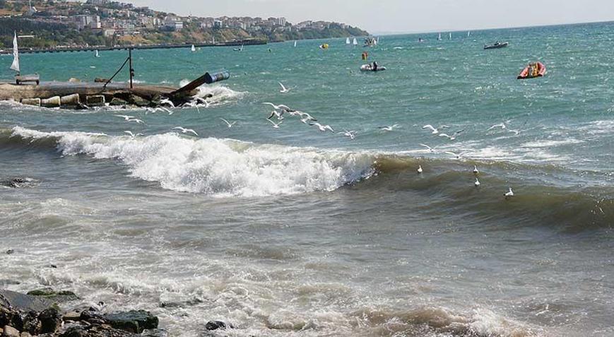 Marmara’da poyraz etkisi: Tekirdağ’da gemi trafiği durdu