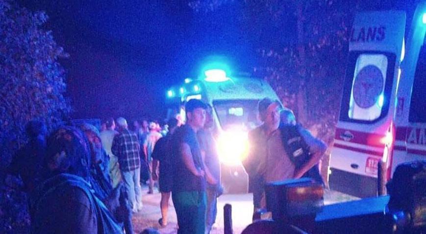Düzcede fındık işçilerini taşıyan patpat devrildi: 10 yaralı