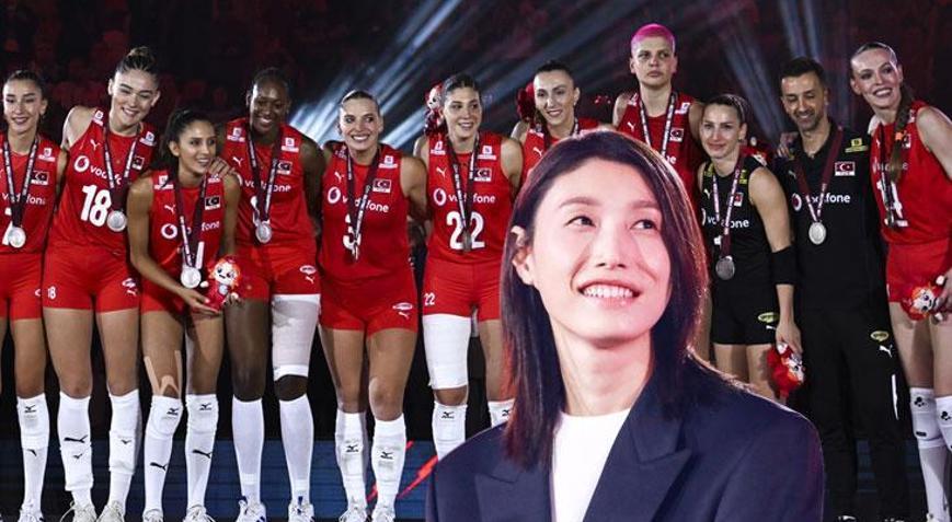 Eski Fenerbahçeli voleybolcu Kim Yeon Koungdan Filenin Sultanları açıklaması: Türkiye ile gurur duyuyorum
