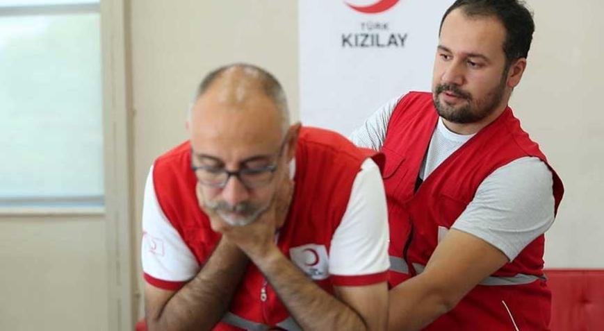 Kızılay Demirören Medya çalışanlarına ilk yardım eğitimi verdi