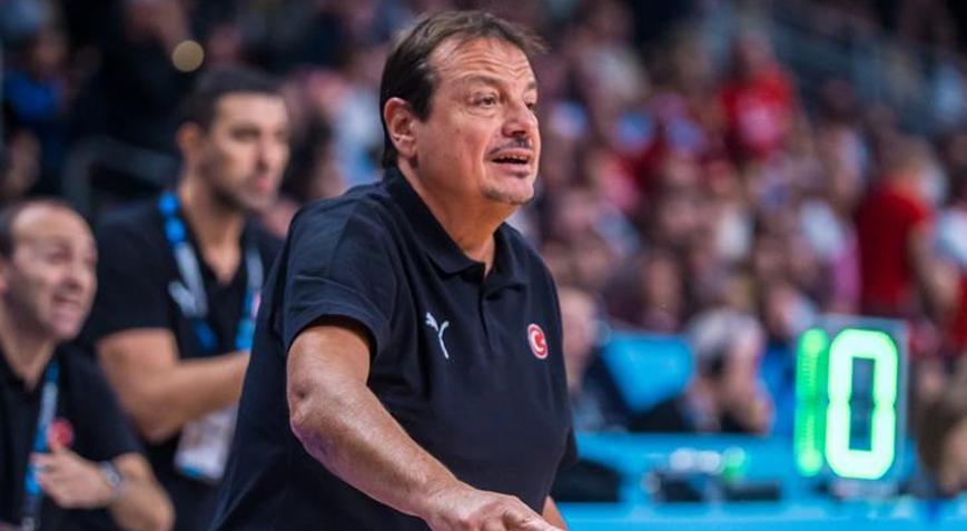 Ergin Ataman: Biz altın madalya ile döneceğiz
