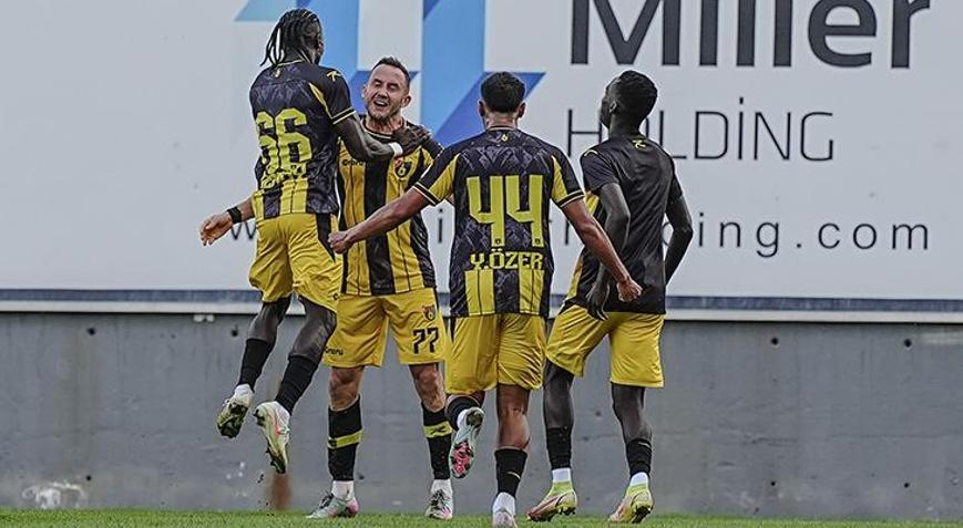 İstanbulspor, Ümraniyespor karşısında zorlanmadı