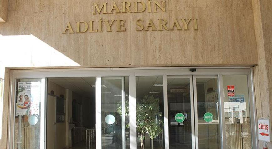 Miras için babasına bombalı tuzak kurmuştu Hakim karşısına çıkan sanığın savunması pes dedirtti