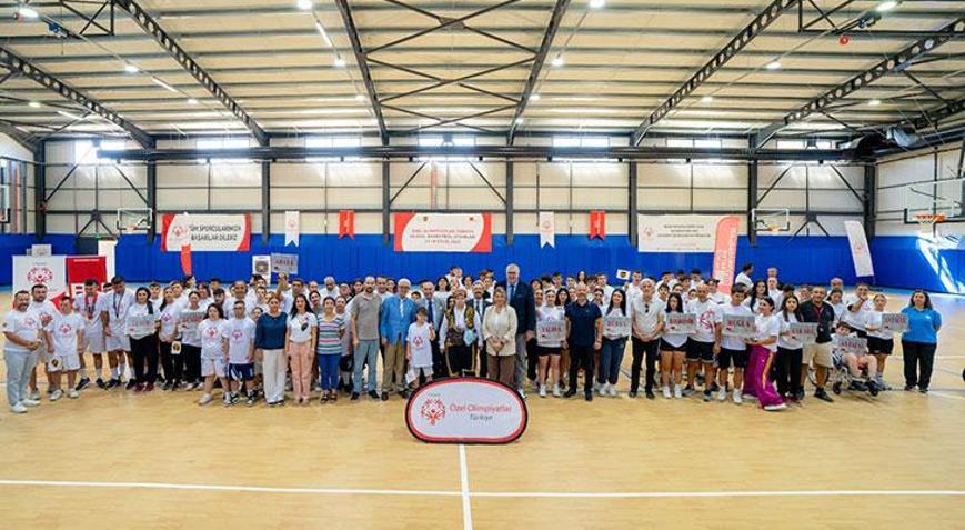Özel sporcular için Antalyada basketbol turnuvası
