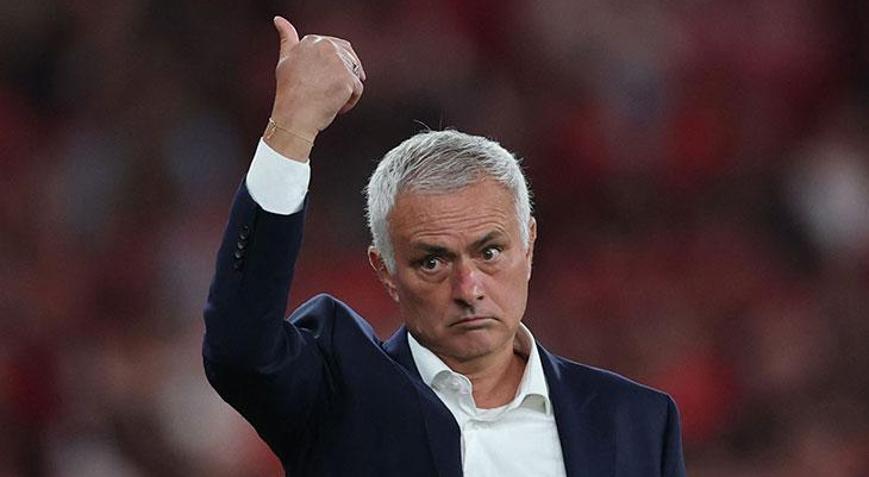 Jose Mourinhoya büyük şok Benfica son dakikalarda yıkıldı