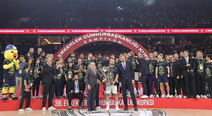 Cumhurbaşkanlığı Kupasında şampiyon Fenerbahçe Beko Olaylı maçta Beşiktaş GAİN mağlup