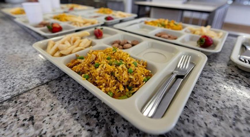 Endonezya’da okul yemeklerinden binden fazla öğrenci zehirlendi