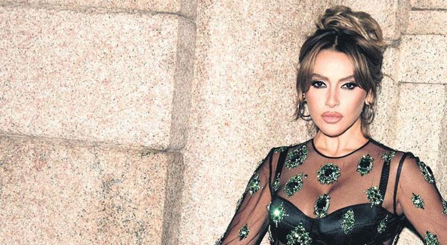 Yıldızlardan rol çaldı