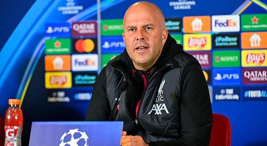 Liverpoolda Arne Slottan Galatasaray maçı için Giovanni van Bronckhorst vurgusu