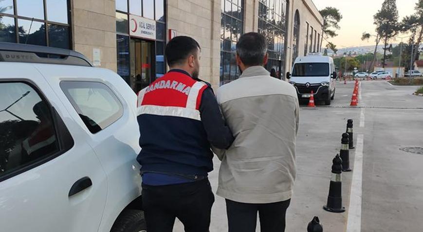 İzmir merkezli FETÖ operasyonunda 35 şüpheli yakalandı