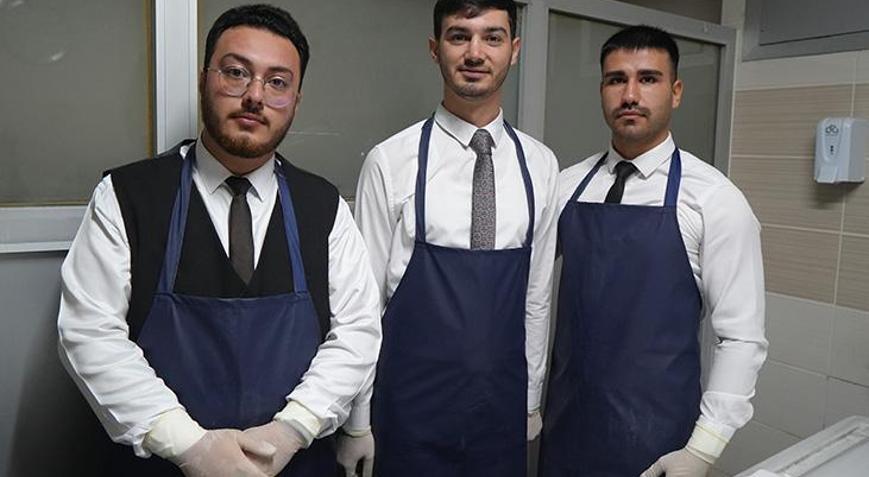 Herkes Neden bu mesleği tercih ettin diye soruyor: Bizimkisi bir aşk hikayesi