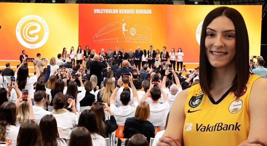 Eczacıbaşının salon açılışında Tijana Boskovic sürprizi