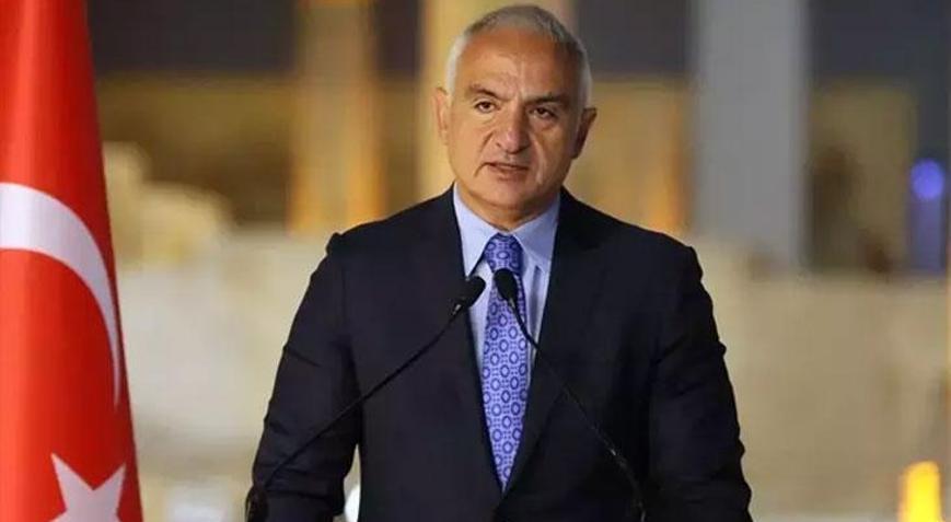 Bakan Ersoy, YTBnin Gala Programında konuştu Sanattan bilime, siyasetten medyaya geniş bir yelpaze