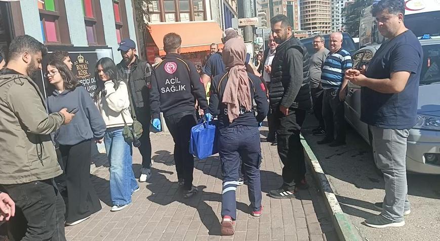 Dövmecilerin müşteri kavgası; 4 yaralı