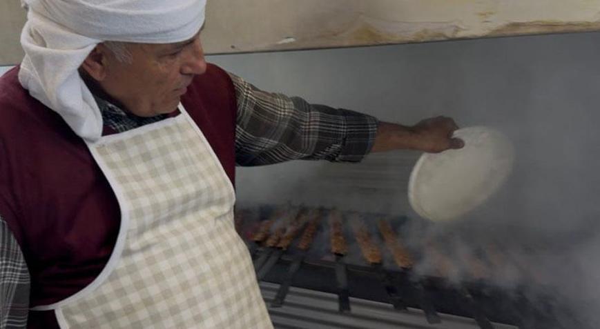 3 gün 3 gece kebap ziyafeti Kokuyu alan içeri girdi: ‘30 yıl önce görmüştüm, aklımda kaldı’
