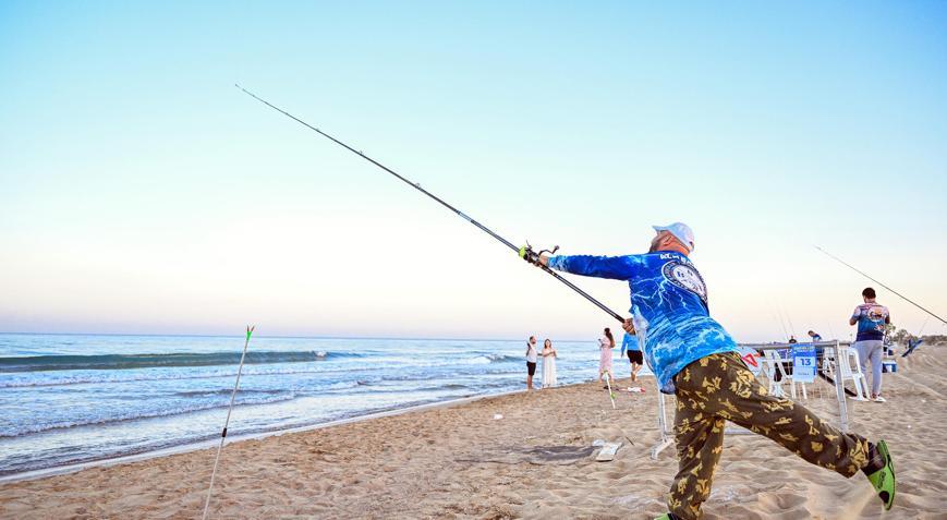 Surfcastıng tutkunları Mersin’de buluştu