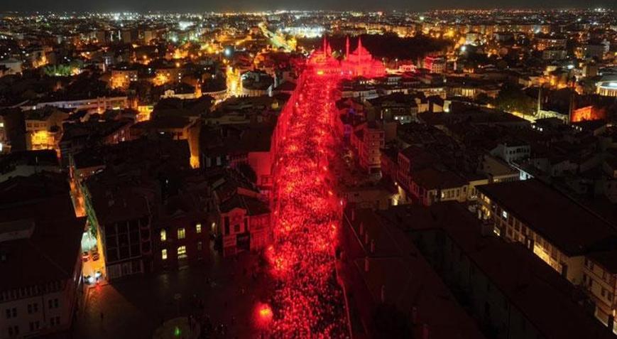 Konyada Filistine destek Sessiz yürüyüşte her yer kıpkırmızı
