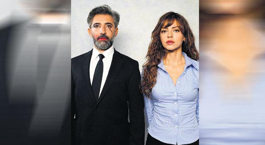 Tiyatroda buluştular