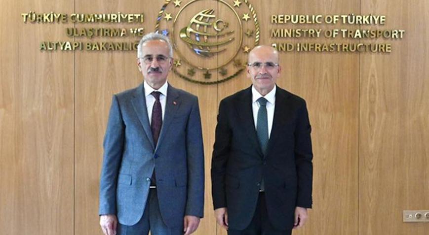 Bakan Uraloğlu, Hazine ve Maliye Bakanı Şimşek ile bir araya geldi