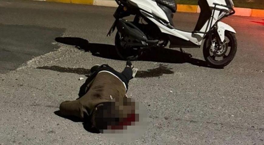 Sırtında bıçakla hastaneye gitmek isterken hayatını kaybetti