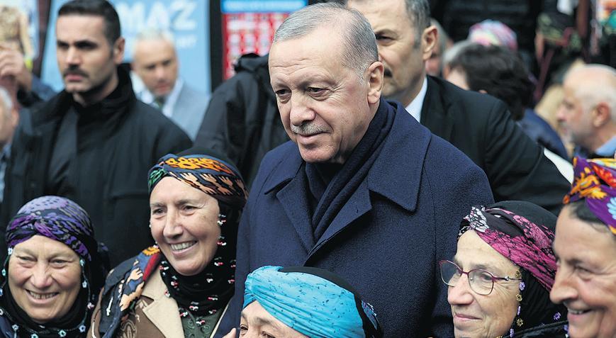 Cumhurbaşkanı Recep Tayyip Erdoğan, Rize’de gençlere seslendi: ‘Gazze’ye önce ben sonra siz gideceksiniz’