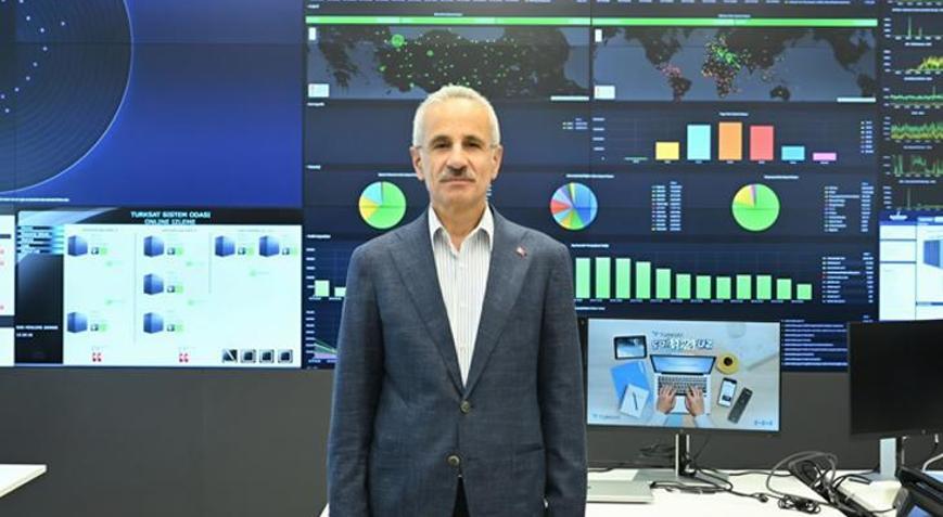 Mobil ve sabit hatlardan 81,8 milyar dakika görüşüldü