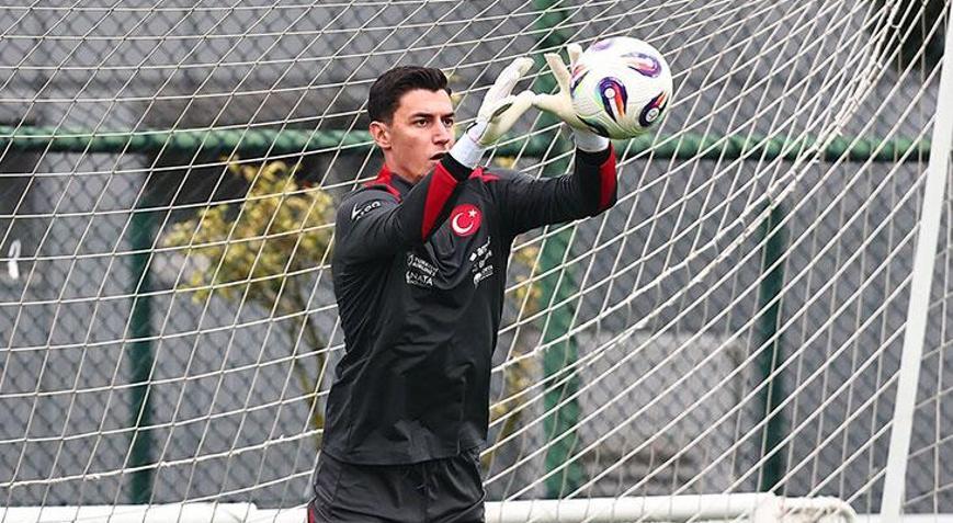 TFFden Berke Özer açıklaması A Milli Takım kampından izinsiz ayrıldı