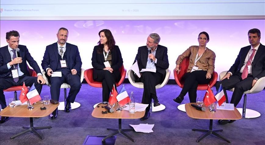 Pariste Türkiye-Fransa İş Forumu düzenlendi