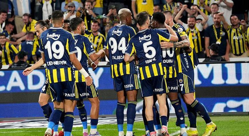 Fenerbahçede sürpriz ayrılık kararı Yüksek maaşı nedeniyle bileti kesildi