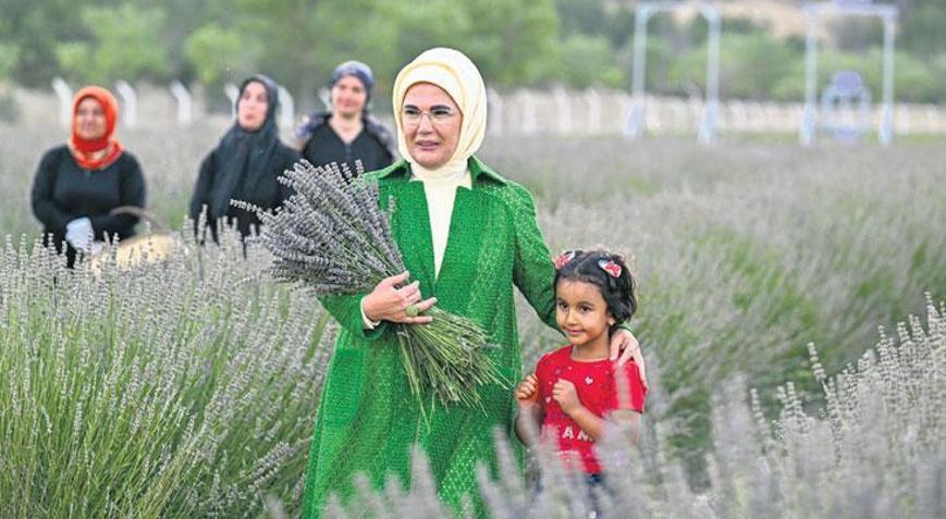 ‘Kadın çiftçilerimiz, geleceğimizin dayanağı’