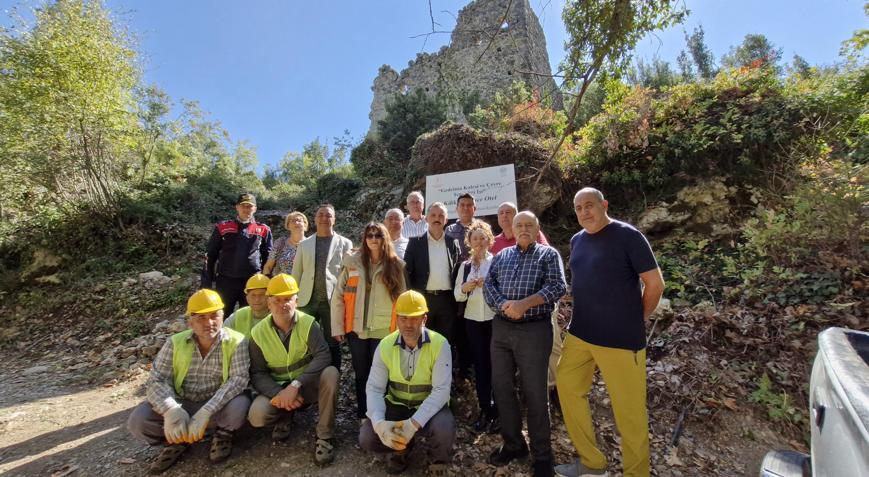 Gedelme Kalesinde temizlik