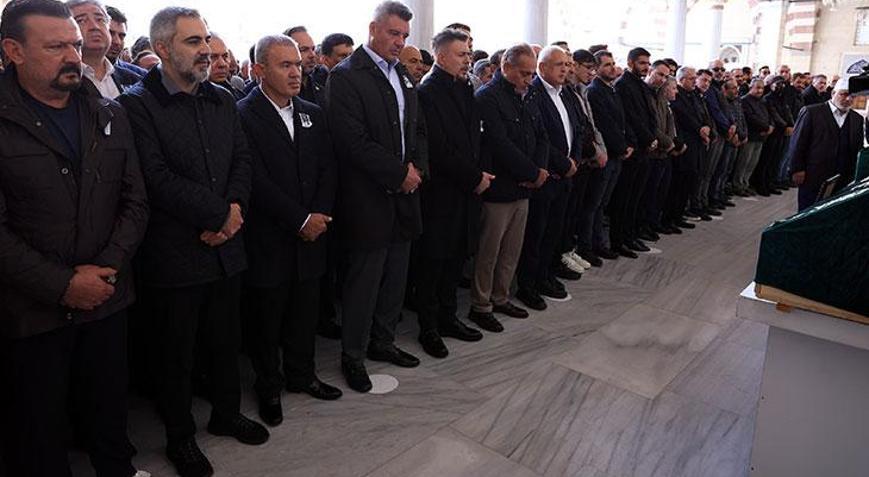 Fenerbahçe yöneticisi İlker Alkundan babasına son görev