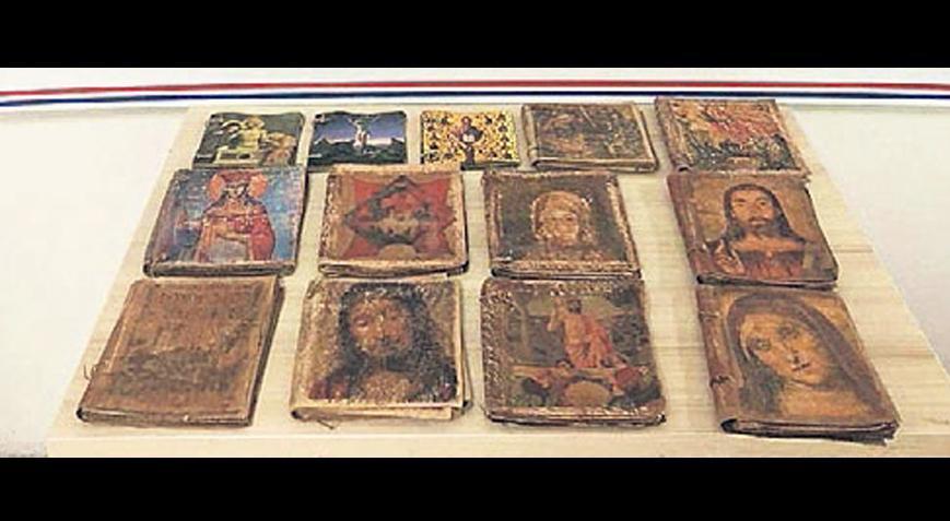 Tarihi el yazmaları araçtan çıktı