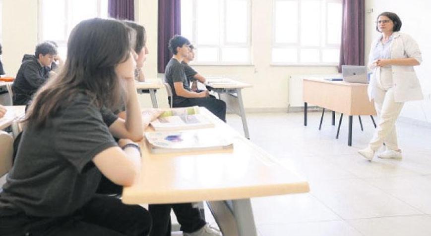 Lisede değişiklik beklemeye alındı