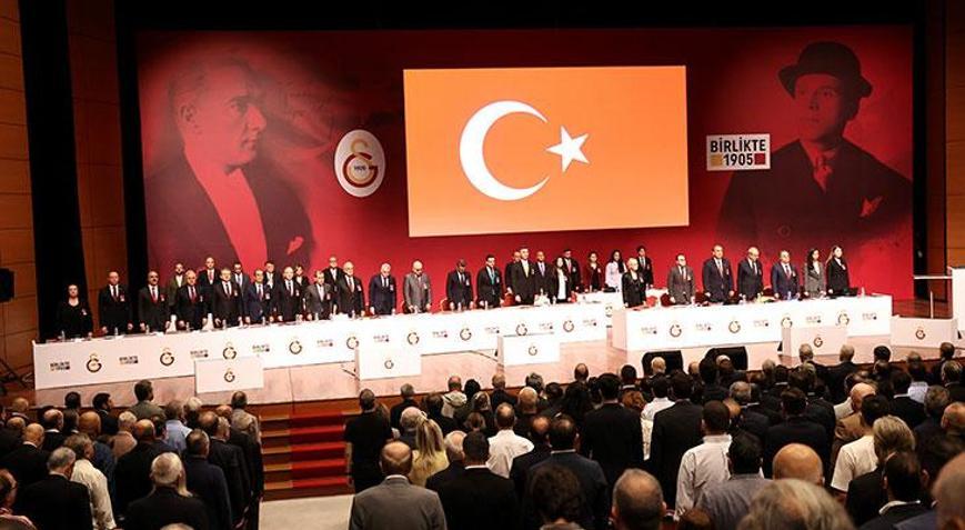 Galatasarayda Başkan Dursun Özbek ve yönetimi ibra edildi