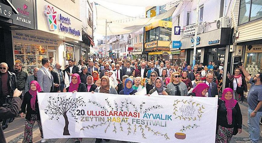 Festival havası Ayvalık’ı sardı