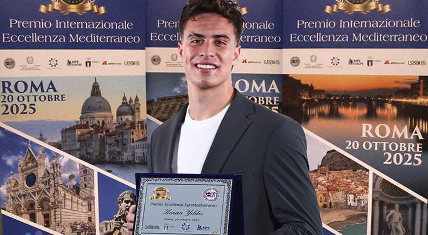 Milli oyuncumuz Kenan Yıldız’a İtalya’da büyük onur