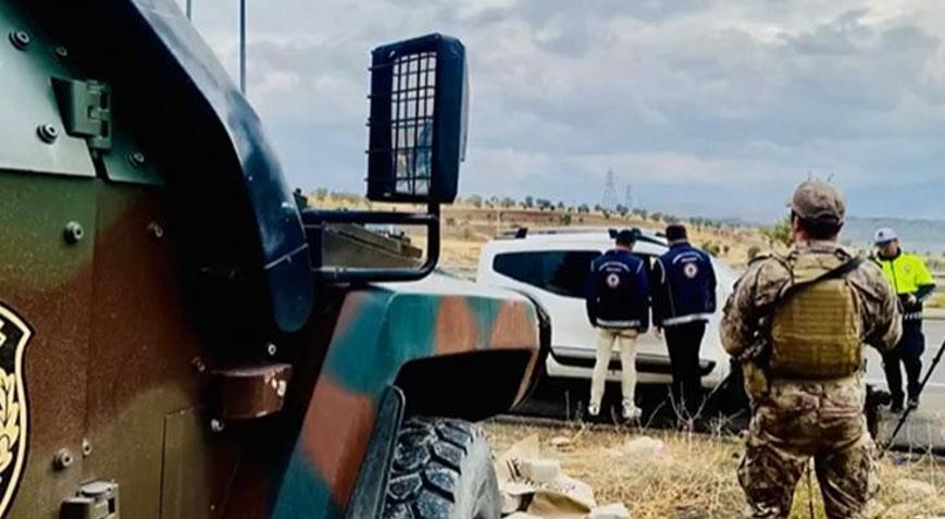 Türkiye genelinde düzensiz göç ve göçmen kaçakçılığına operasyon