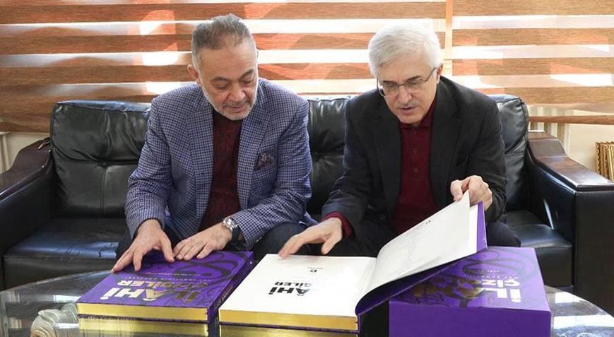 ‘İlahi Çizgiler – Hat Sanatının Öncüleri’ kitabı sanatsal ve tarihsel yönleriyle değerlendirildi