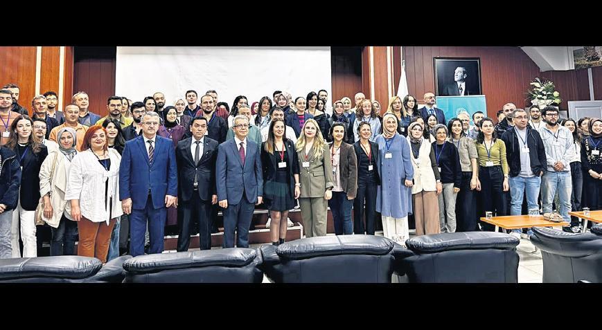 Öğretmenlere akran zorbalığı eğitimi