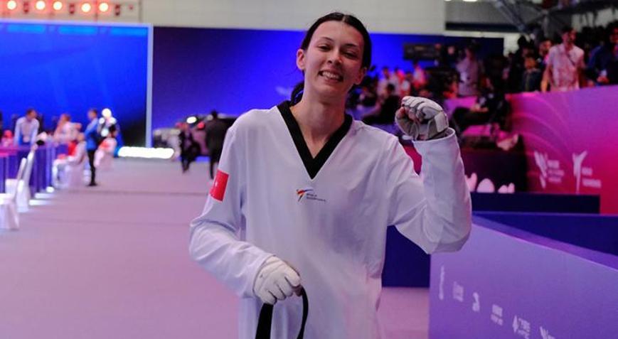 Dünya Tekvando Şampiyonasında Elif Sude Akgülden gümüş madalya