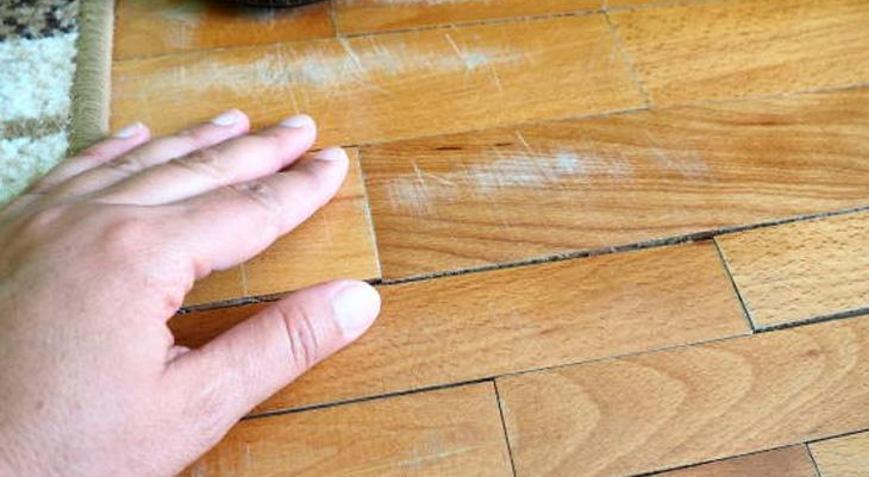 Çizikleri en güzel onaran yöntem Parkeleri yeni gibi yapıyor