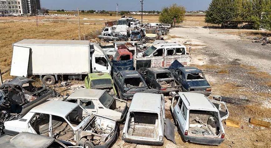 Şanlıurfa’da Yediemin Parkı talan edildi Araçlar parça parça çalındı
