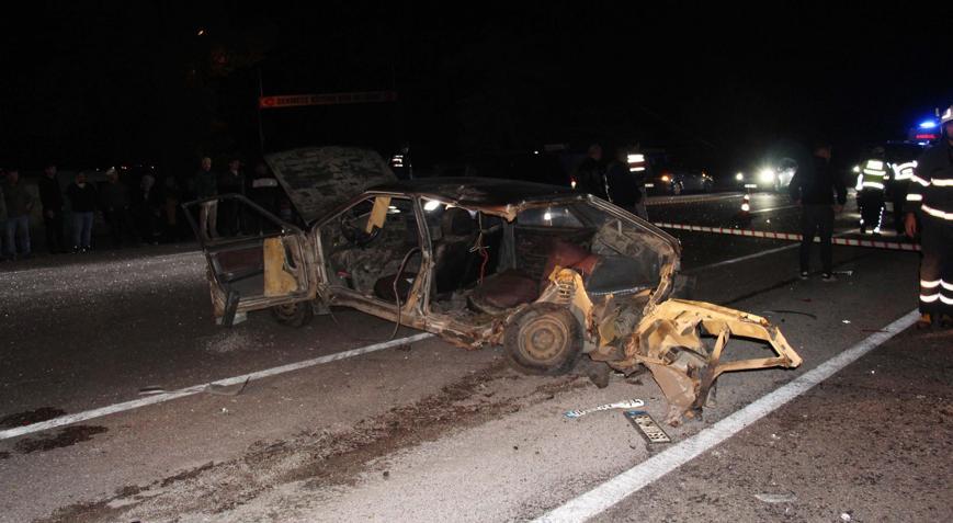 Çankırıda iki otomobil çarpıştı: 1 ölü, 3 yaralı