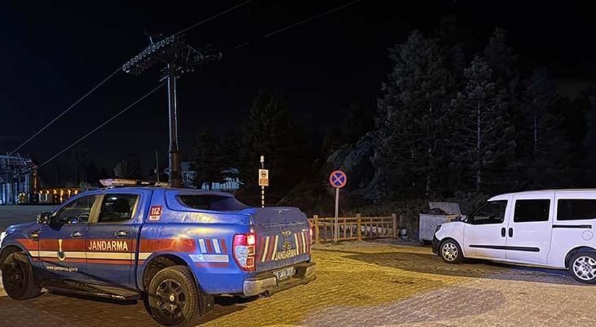 Uludağda ormanda kaybolan 2 kişi bulundu