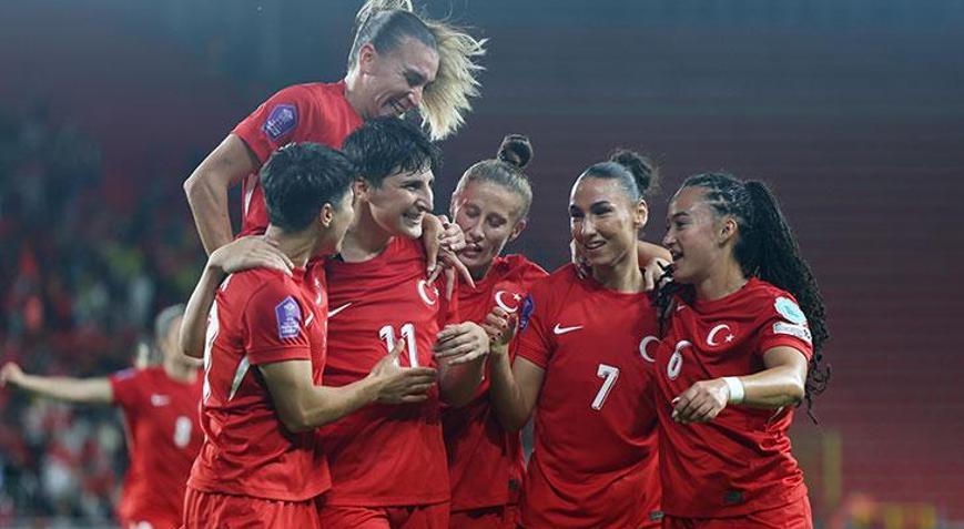 Milli Takım, Kosovayı 3 golle yendi UEFA Uluslar B Liginde kalmaya hak kazandı