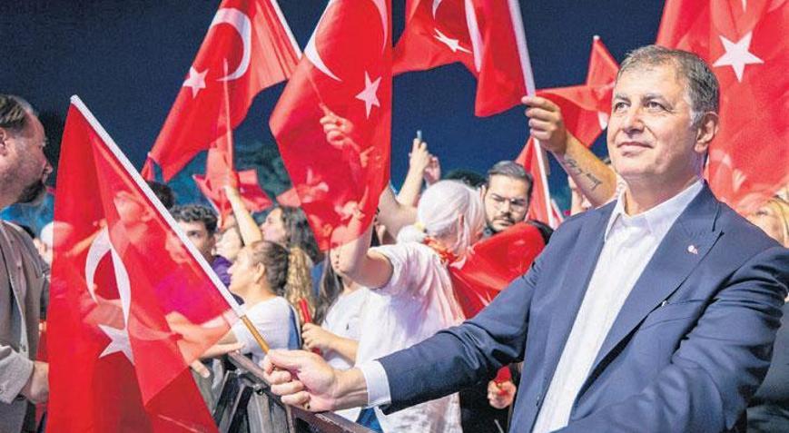 Cumhuriyet coşkusu İzmir’i sardı